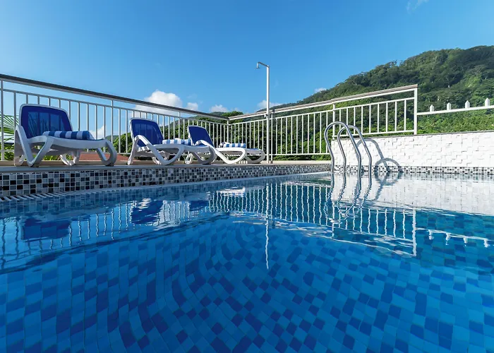 Voila Hotel Beau Vallon (Mahe)